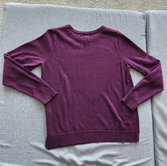 Heart Xoxo Sweater - Picture 7 of 8